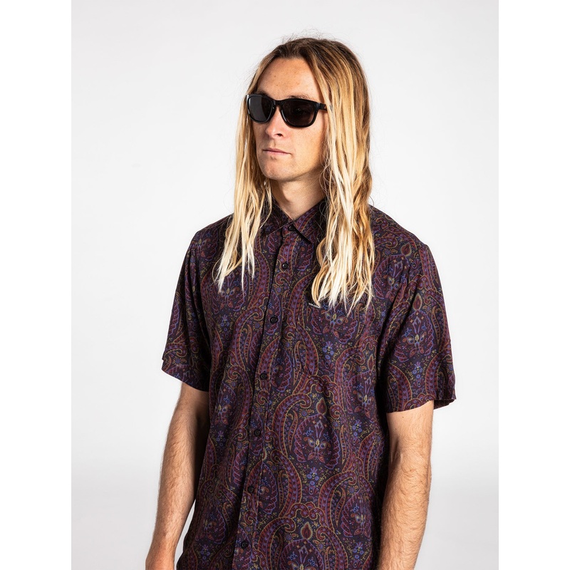 Peachy Paisley Short Sleeve Shirt