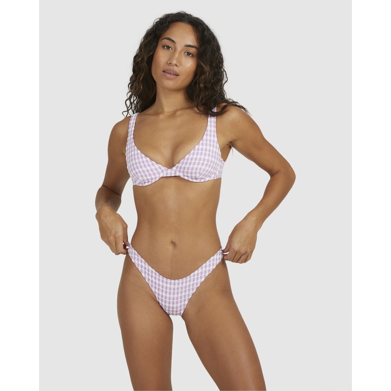 Wave Check Hike Bikini Bottom