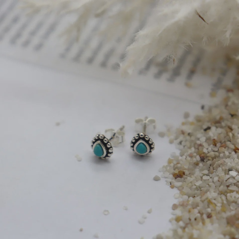 Alma Petite Stud Earrings
