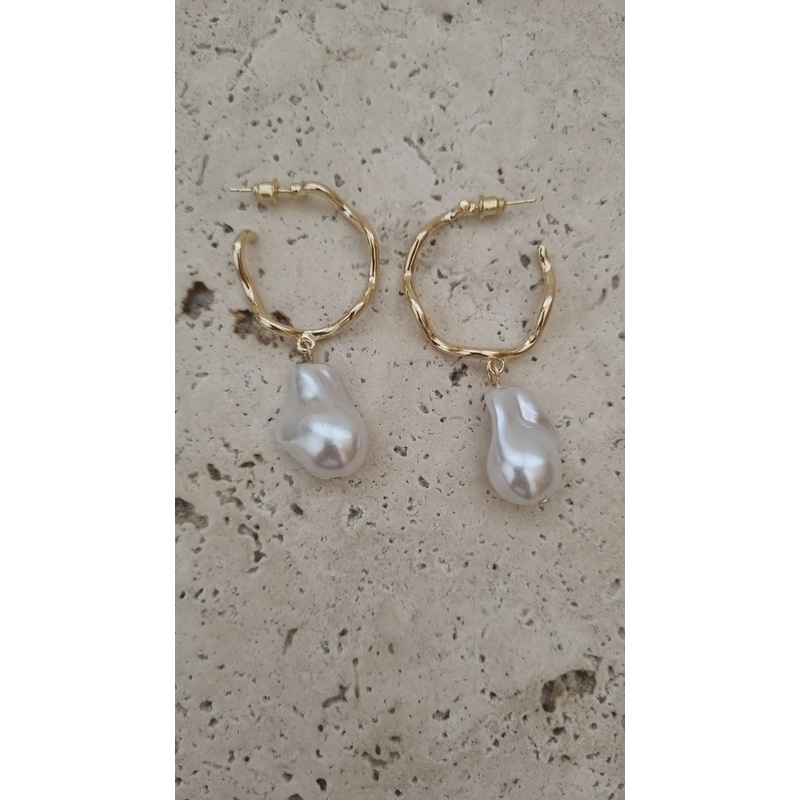 Pearl Drop Earrings