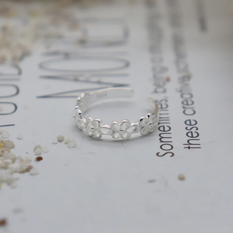 Petal Toe Ring