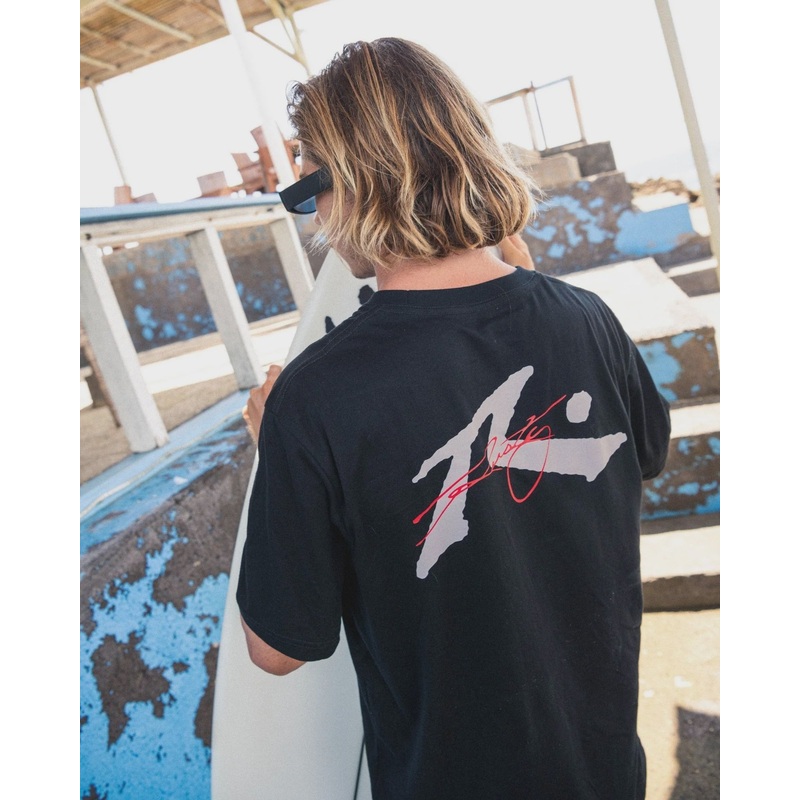 Sign Sealed Short Sleeve Tee