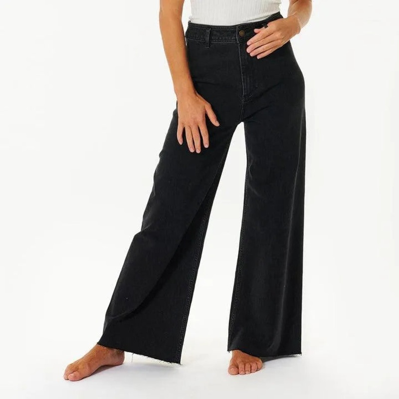 HOLIDAY DENIM
