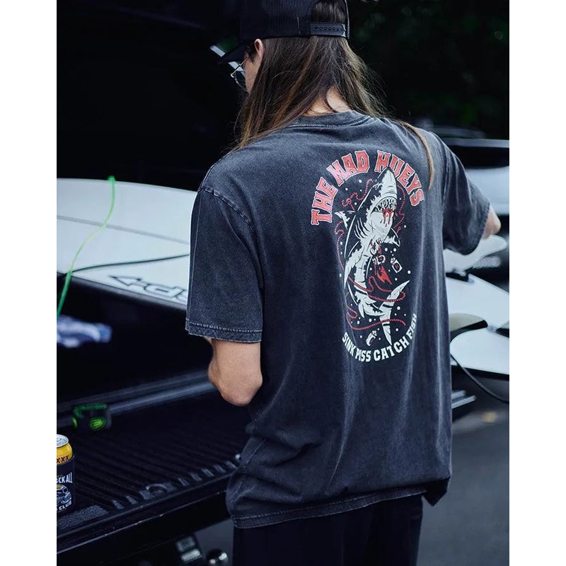 SKEWERED SHARK | SS TEE