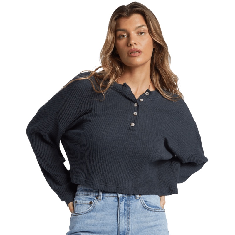Billabong Good Catch Henley in Black Sands