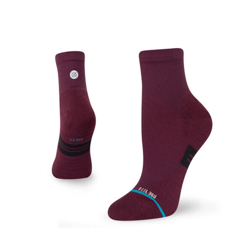 Stance Status Socks in Maroon