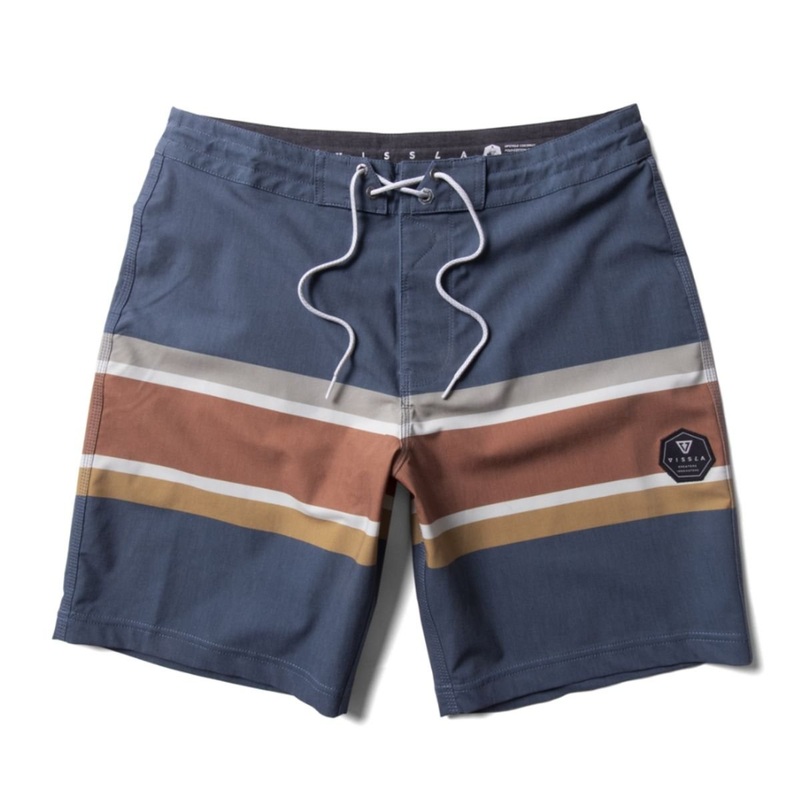 Vissla Cheater Five 18.5" Boardshorts in Midnight