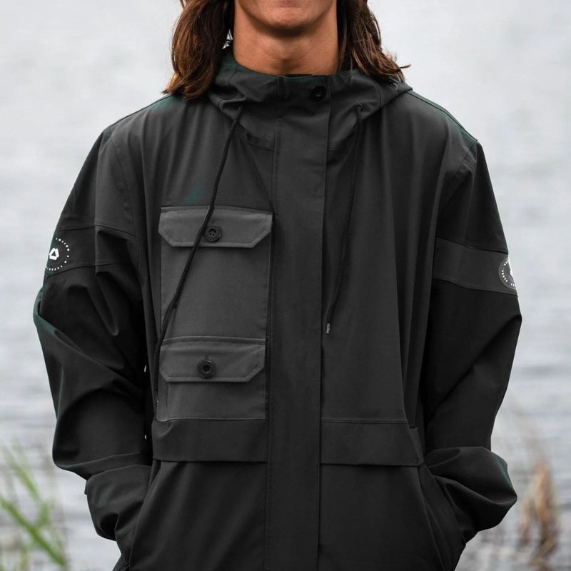 Follow Layer 3.1 Outer Spray Upstate in Black