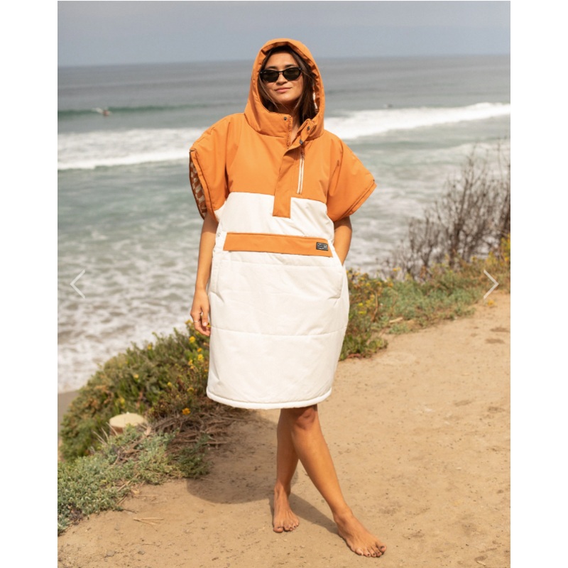 Apex Terracotta Poncho Isol