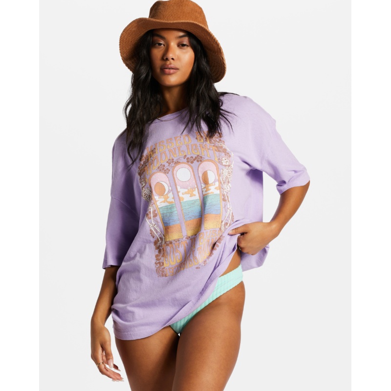 Moonlight kiss tee