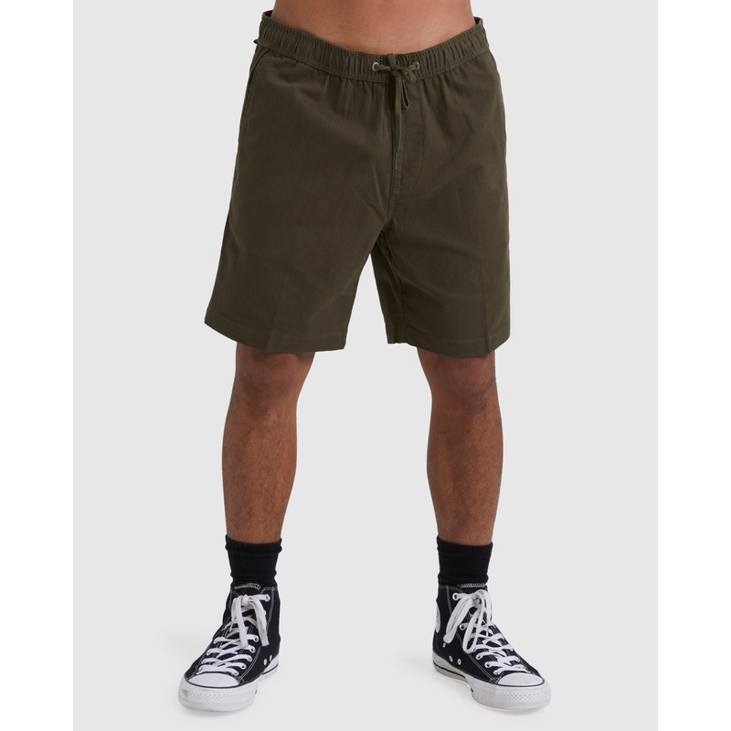 Layback Twill Short